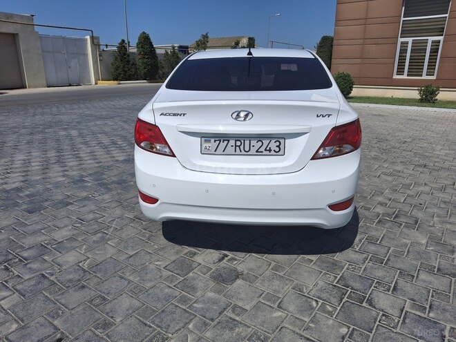 Hyundai Accent