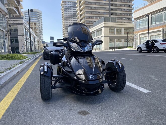 Can-Am Spyder ST