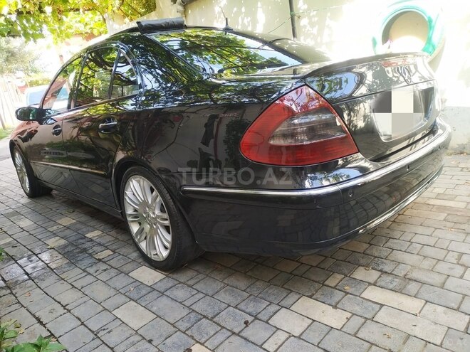 Mercedes E 270