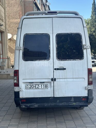 Mercedes  1998, 300,000 km - 2.4 l - Gəncə