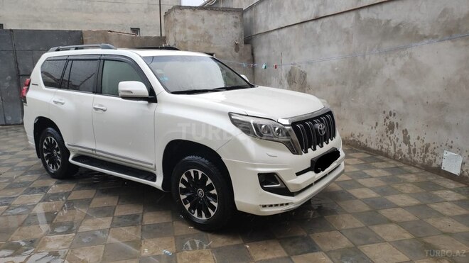 Toyota Land Cruiser Prado