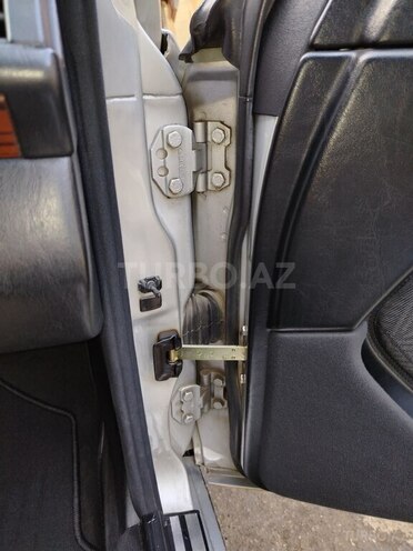 Mercedes E 220 1994, 365,410 km - 2.2 l - Bakı