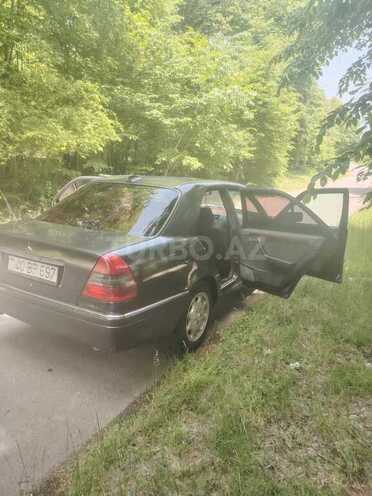 Mercedes C 200 1995, 600,000 km - 2.0 l - Quba