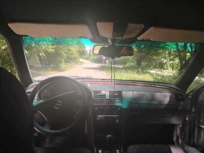 Mercedes C 200 1995, 600,000 km - 2.0 l - Quba