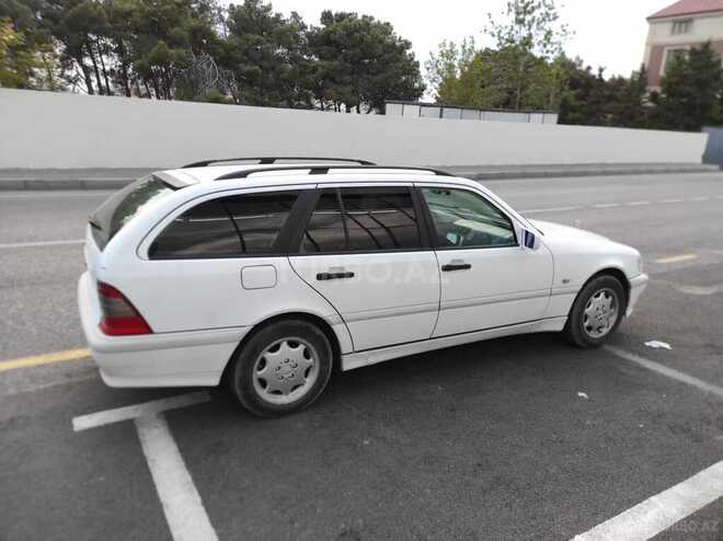 Mercedes C 200 2000, 320,000 km - 2.0 l - Bakı