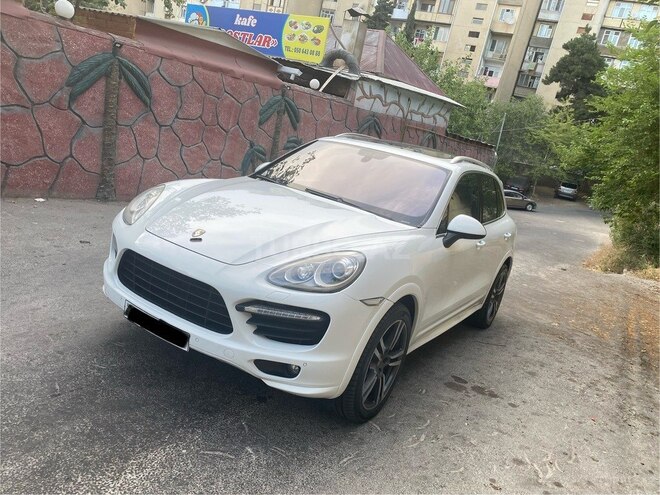 Porsche Cayenne