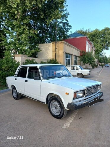 LADA (VAZ) 2107