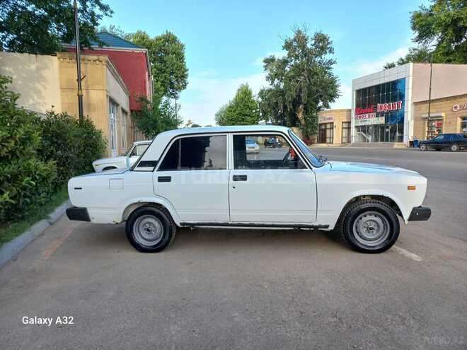 LADA (VAZ) 2107