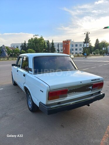 LADA (VAZ) 2107