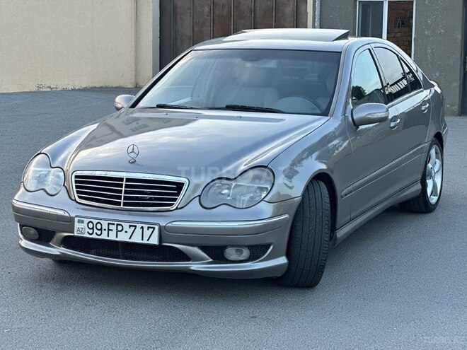 Mercedes C 230