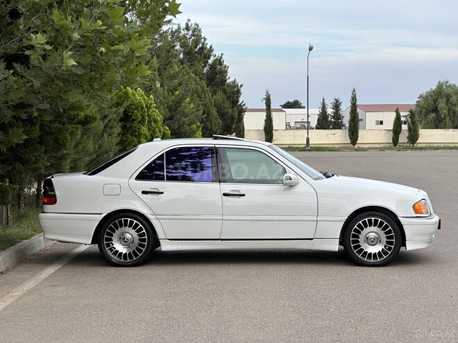 Mercedes C 230 1999, 289,000 km - 2.3 л - Saatlı