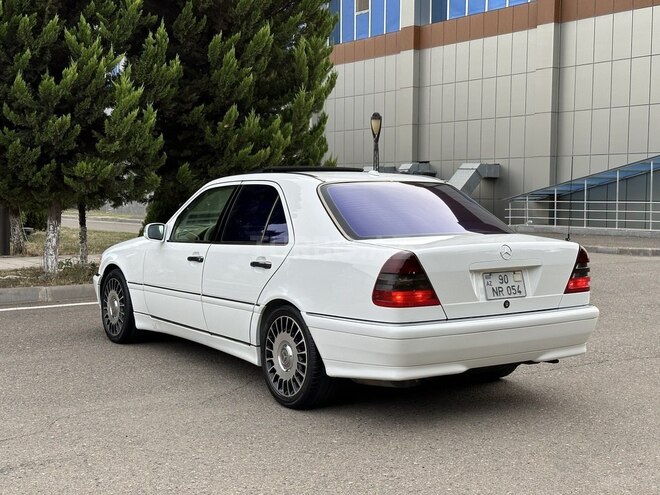 Mercedes C 230 1999, 289,000 km - 2.3 л - Saatlı