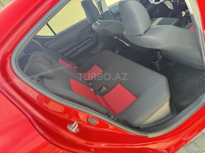 Toyota Aqua 2018, 100,000 km - 1.5 l - Bakı