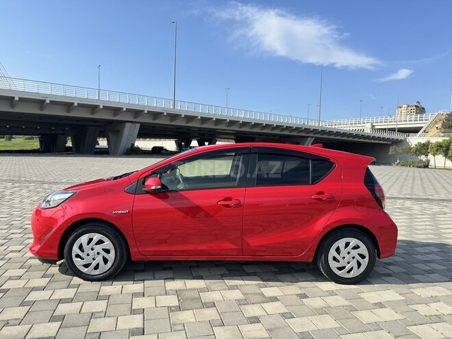 Toyota Aqua 2018, 100,000 km - 1.5 l - Bakı