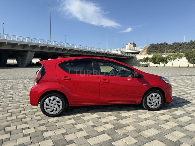 Toyota Aqua 2018, 100,000 km - 1.5 l - Bakı