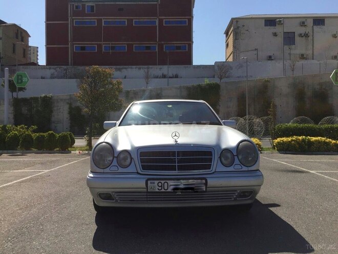 Mercedes E 200 1997, 320,000 km - 2.0 l - Bakı