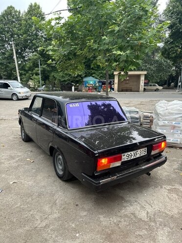 LADA (VAZ) 2107