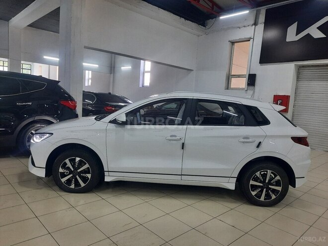 BYD e2