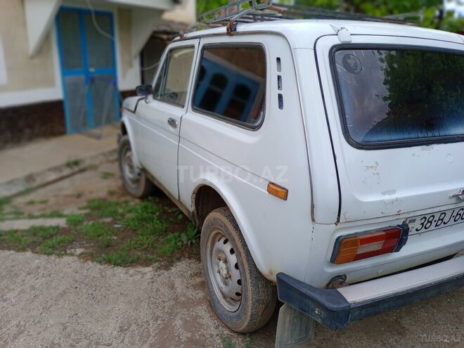 LADA (VAZ) Niva 1984, 333,000 km - 1.6 l - Qusar