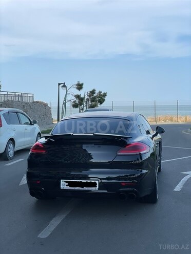 Porsche Panamera GTS