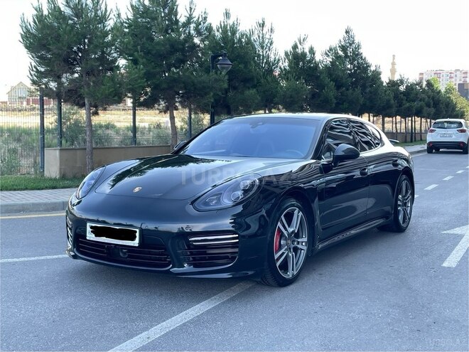 Porsche Panamera GTS