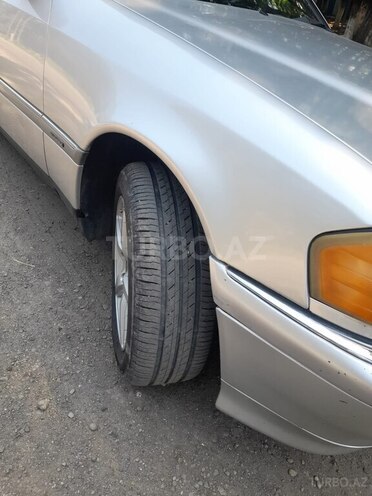 Mercedes C 220 1995, 244,400 km - 2.2 л - Masallı