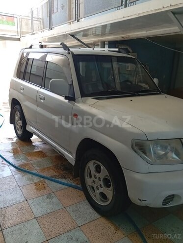 Mitsubishi Pajero io 2000, 250,000 km - 2.0 л - Qazax