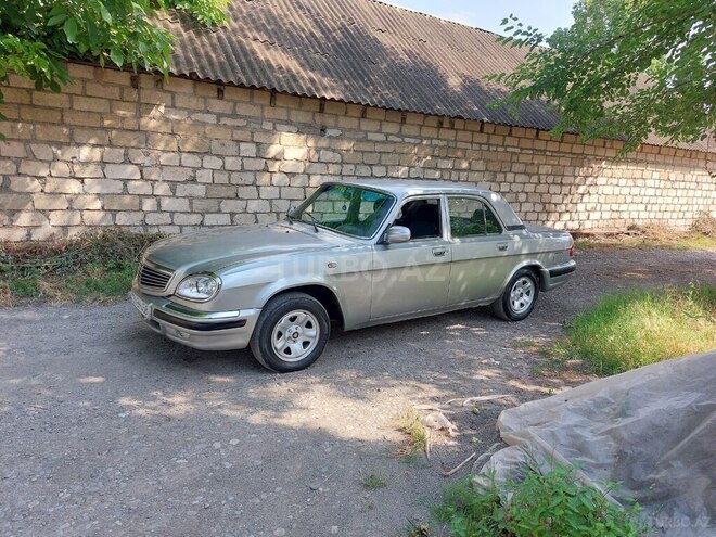 GAZ 31105