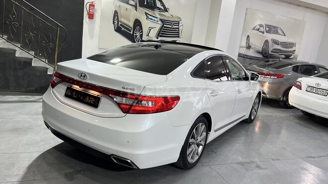 Hyundai Grandeur