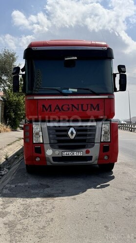 Renault Magnum