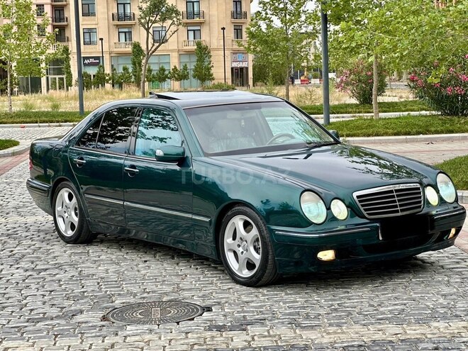 Mercedes E 240