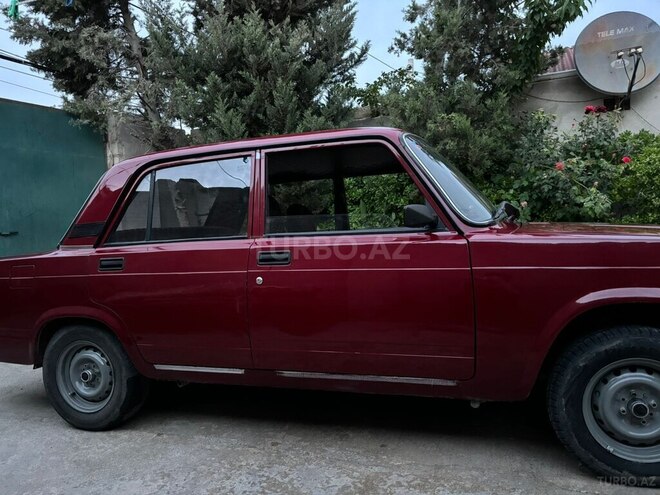 LADA (VAZ) 2107