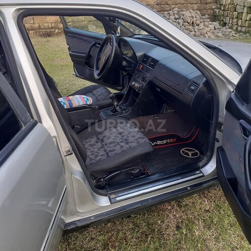 Mercedes C 180 1994, 260,000 km - 1.8 l - Astara