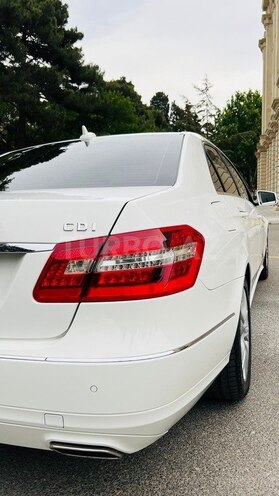 Mercedes E 220