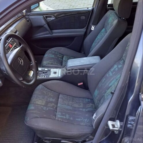Mercedes E 230 1997, 416,000 km - 2.3 l - Qəbələ