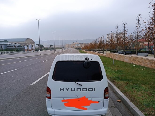 Hyundai H 100