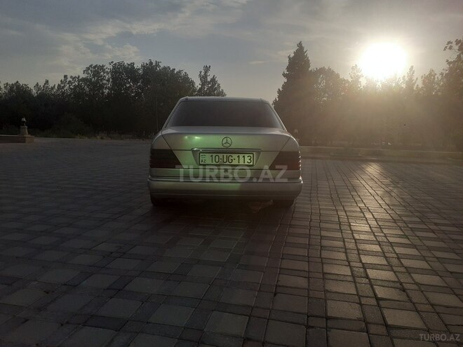Mercedes E 250 1994, 876,332 km - 2.5 l - Şirvan