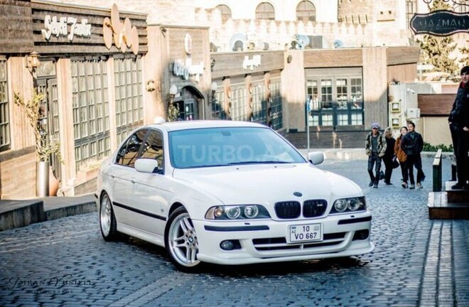 BMW 530 2000, 318,000 km - 3.0 l - Bakı