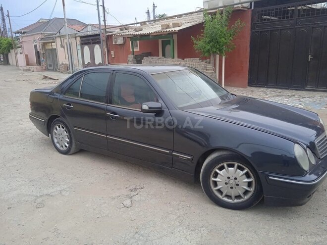 Mercedes E 220 d 1999, 364,000 km - 2.2 l - Bakı