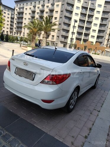 Hyundai Accent