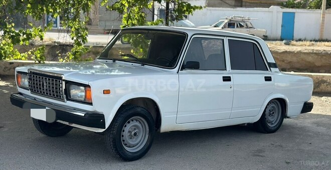 LADA (VAZ) 2107