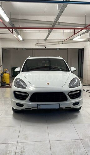 Porsche Cayenne GTS