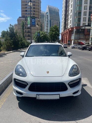 Porsche Cayenne GTS