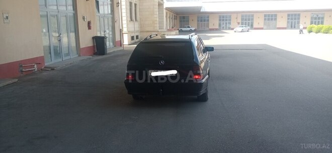 Mercedes  1999, 234,567 km - 2.2 l - İmişli
