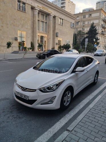 Hyundai Elantra 2015, 174,000 km - 1.6 l - Bakı