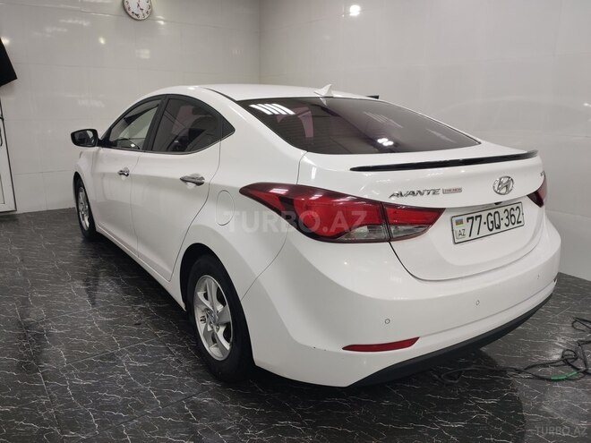 Hyundai Elantra 2015, 174,000 km - 1.6 l - Bakı
