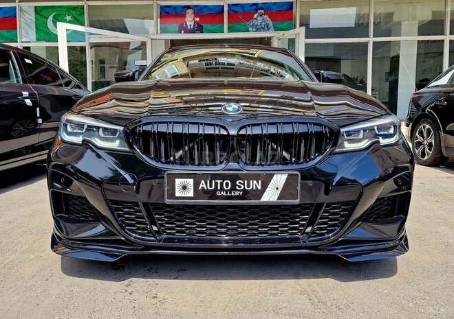 BMW 330e