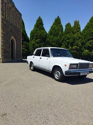 LADA (VAZ) 2107