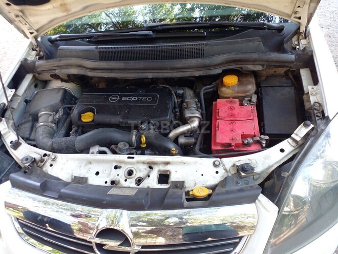 Opel Zafira 2011, 275,000 km - 1.7 l - Sumqayıt