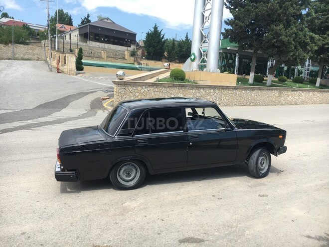 LADA (VAZ) 2107